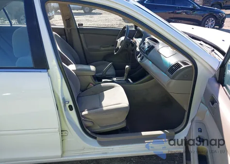 2002 Toyota Camry Le from USA, damaged, VIN 4T1BE32K82U042045